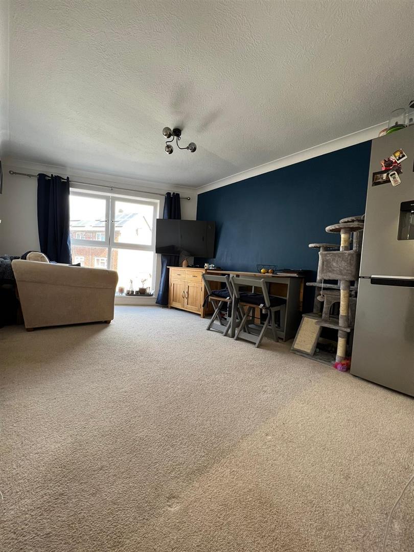 Property Details for Langney Road Eastbourne BN22 8AJ Town Property